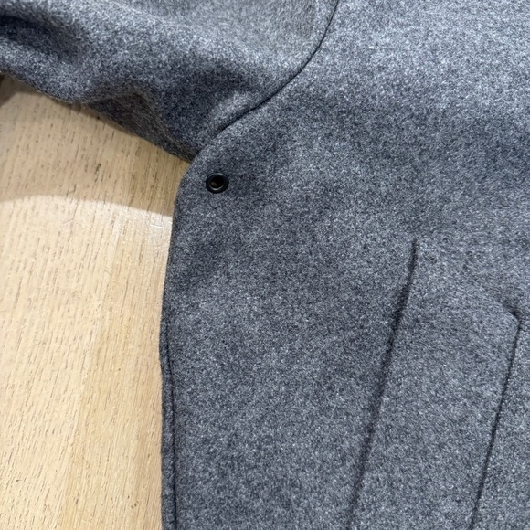 Ami Paris Point-Collar Wool Flannel Jacket (can be unisex) - Picture 13 of 16